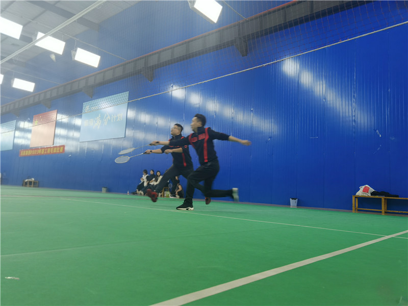 輕羽飛揚 一拍精彩——2023年員工羽毛球比賽6.jpg